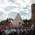 "Palestinci nam daju lekciju o dostojanstvu i otporu": Veliki protesti širom Italije, radnici u štrajku