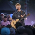 Barselona promoviše novi album Eda Širana kroz čuveni El Klasiko