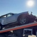 FOTO, VIDEO: Jedna osoba poginula, a dve povređene u sudaru autobusa i automobila kod Čačka