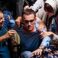 KLOPKA ZA BESPOMOĆNOG ČOVEKA: Humanitarno izvođenje predstave u Knjaževsko srpskom teatru