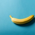 Banana zalepljena za zid vredna 6,24 miliona dolara: Kako je nastao „Comedian“