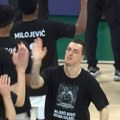 Muk u Atini, pa aplauzi za Milojevića! Partizan u posebnim majicama u čast Dejana: Ovih pet reči sve govore