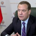 Medvedev o izraelskom napadu na iransko konzularno predstavništvo: Čekamo odgovor