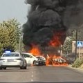 VIDEO Pet osoba povređeno u sudaru u Borči: Gorela oba automobila