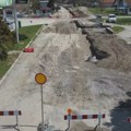 POKS VALJEVO: “LETEĆI AUTOMOBILI U SUVOBORSKOJ ULICI”