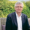 U svakoj tragediji uvek postoji mesto za grotesku i za farsu