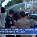 Pogledajte kako naprednjaci polivaju građane i policiju vodom u Kraljevu VIDEO