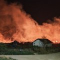 Požar kod Grdanice: Vatrogasci i meštani zajedno u vorbi sa vatrom