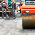 Počelo asfaltiranje važne ulice u Beogradu! Godinama čekala rekonstrukciju, evo kada će biti završena