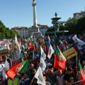 Demonstranti proveli noć na trgovima u Lisabonu i Portu, protesti nastavljeni