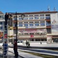 Sindikalisti iz Jure i Aptiva traže da se sa zgrada sindikata u centru Leskovca više tako ne zove jer ništa nisu uradili za…