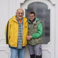 Od danas Gradsku kuću krase NOVA prelepa vrata sa emotivnim potpisom Gorjane i Tonija [FOTO] Zrenjanin - Gorjana i Antonio…