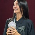 "Kako,: Bre?" Milica Pavlović stigla na probu u Sarajevu, a u bekstejdžu je dočekao skupoceni poklon