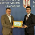 Ministar Memić održao sastanak sa generalnim direktorom Internacionalne Maarif škole