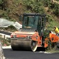Asfaltiran još jedan putni pravac u Ivanjici (VIDEO)