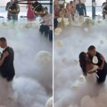 Oženio se sin Save Miloševića, isplivao snimak tajnog venčanja: Bajkovit prizor iz luks restorana u Belom Potoku