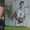 Kako srpska desnica koristi lik Čarlija Kirka