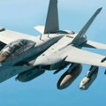 Šok snimak! Dva američka borbena aviona sudarila se u vazduhu! Odjeknula snažna eksplozija!