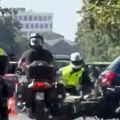 Blokader stojeći vozio motor i izazvao nezgodu u Novom Sadu