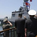 Severna Koreja pustila u rad novi razarač: Kim pokazao novu zver, teška je 5.000 tona (FOTO/VIDEO)