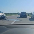 Žestok sudar kod Žabaljskog mosta: Hauba ulubljena, branik otpao, srča svud! Stvaraju se zastoji (video)