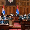 "U slobodno vreme se bave jurenjem marsovaca i zmajeva" Skupština Srbije raspravlja o nepoverenju Vladi, poslanici…