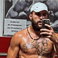 Žene odlepile! Veljko Ražnatović objavio golišavu fotku iz teretane: Svi gledaju u tetovaže po telu