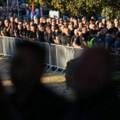 Hiljade građana ispred crkve na Vidikovcu gde je izložen kovčeg sa telom Ratka Mladića