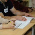 SNS i Studentska lista u svim biračkim odborima u Nišu, predstavnike imaju i liste Mađara i Rusa i po selima i po Medijani