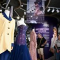 Odeća princeze Dajane u Hong Kongu: Plava haljina bi mogla dostići cenu od 400.000 dolara