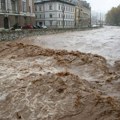 Poplave u BiH: Spasioci nastavljaju potragu za nestalima, 20 nastradalo