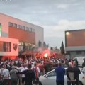 (Video) Haos ispred marakane: Delije i policija se potukli pred meč sa Linkolnom, odjekivali topovski udari, ima povređenih!