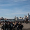 Preplavljeni turizmom: Zašto lokalci mrze posetioce u 3 najpopularnija evropska grada