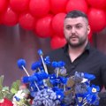 Asmin crven kao bulka, mnogo ga je sramota: Na proslavi 36. rođendana uputio javnu poruku roditeljima: "Izvinite" (video)