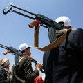 Huti demantuju navode o zatvaranju strateškog moreuza