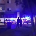 Horor na ulazu u Sombor! Autobus se zakucao u semafor, pa u zgradu: Vatrogasci i Hitna na terenu! (foto, video)