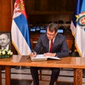 Komemoracija u subotu: Predsednik Pokrajinske vlade Igor Mirović se upisao u knjigu žalosti povodom smrti Ištvana Pastora!