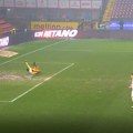 Uslovi za igru katastrofalni, ali Sportingu ne smeta (VIDEO)