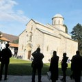 Vlada Kosova naložila da se manastiru Dečani prenese imovina prema odluci Ustavnog suda