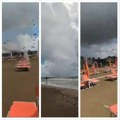 (Video) Čoveka odnela rečna bujica! Stravična oluja paralisala italiju Pijavica nosila sve s plaže, trg svetog marka u…