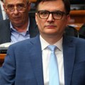 Milenko Jovanov ismejao opoziciju snimkom iz "Kamiondžija": "Nastavnice, nastavnice" VIDEO