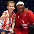 Na treningu Zvezde specijalan gost u dresu sa brojem tri (video)
