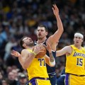 Jokić novim tripl-dablom vodio Denver do pobede nad Lejkersima