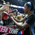 Anđel Ris srušila rekord star 23 godine! A onda oborila još jedan! Ovako nešto WNBA nije videla!