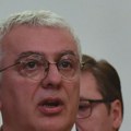 Ćamil Duraković podneo krivičnu prijavu protiv Andrije Mandića zbog odavanja počasti Ratku Mladiću