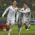 (VIDEO) Sirtaki u svlačionici Fortune, polufinaliste Kupa Nemačke posle 28 godina: Kao u vreme kad je Pančev dao gol Bajernu…