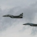 Podignut dežurni par lovaca MiG-29 zbog nepoznate letelice iznad Valjeva