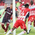 Uživo: Crvena zvezda - Partizan 2:0 - poluvreme, Stamenić makazicama Antiću razbio glavu (foto, video)