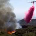 Nestao avion za gašenje požara: Letelici sa jednim pilotom gubi se trag tokom akcije u Oregonu