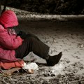 Nekada moćni direktor lanca prodavnica iz stare beogradske porodice, a SAD prosi na ulici: Žena i ćerke ni da čuju za njega